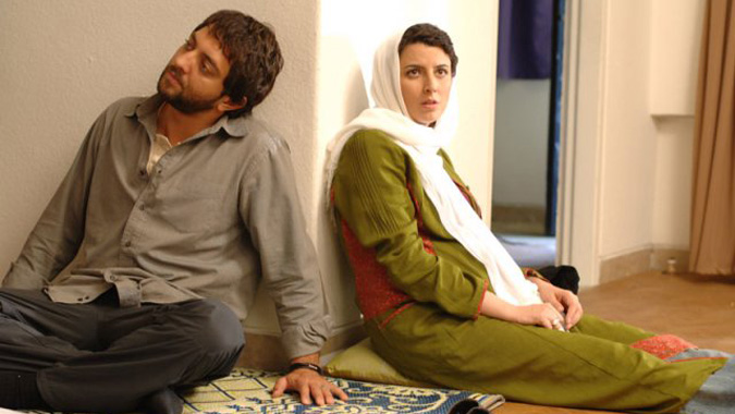 نمايي از فيلم سينمايي بي پولي ساخته حميد نعمت الله با بازي ليلا حاتمي و بهرام رادان