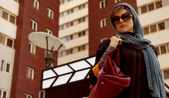 ويشكا آسايش در نمايي از فيلم سينمايي خوابم مي آد