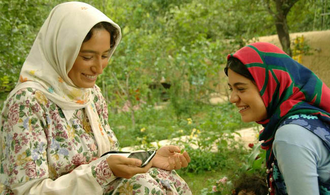 نگار جواهريان در نمايي از فيلم سينمايي يه حبه قند - بيوگرافي هنرمندان برتر سينما به انتخاب سايت سينما قدس اردبيل